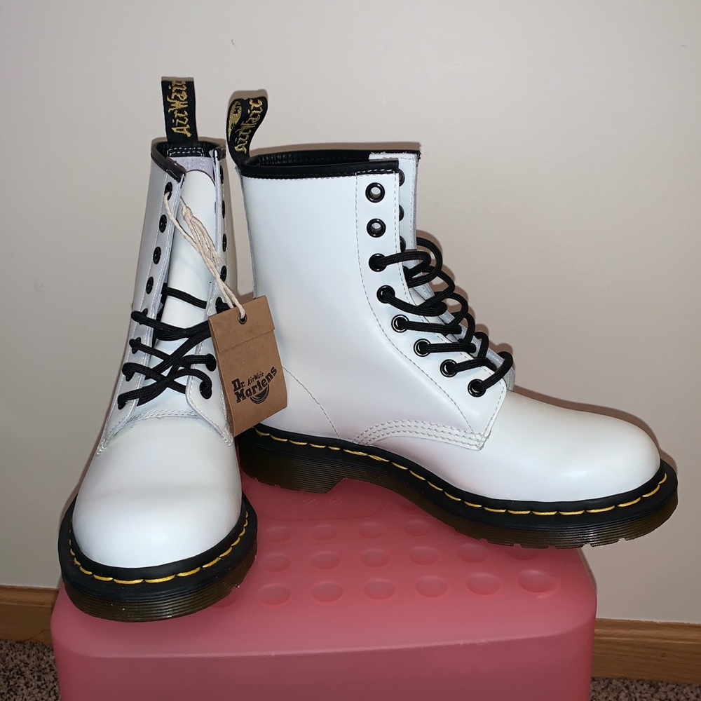 Dr. Martens 1460 8-Eye Boot